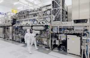 Intel Xuat Xuong Lo Chip 18A Dau Tien