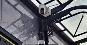 Lap Camera Cham Me Con Gai Phat Hien Ba Rut Phich Cam Noi Loi Dau Long 37E6849374C14Baab61452F1D5B51